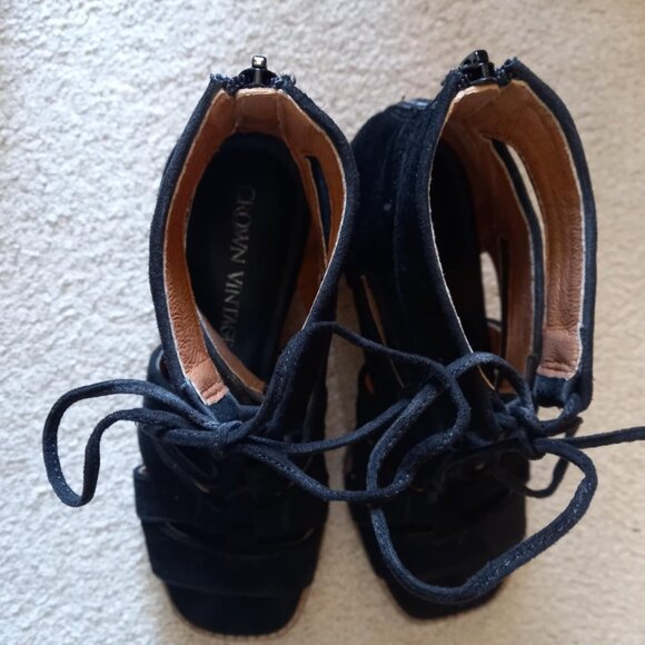 Black Suede Lace-Up Heel Sandal - Crown Vintage - Size 8.5 - Picture 4 of 6